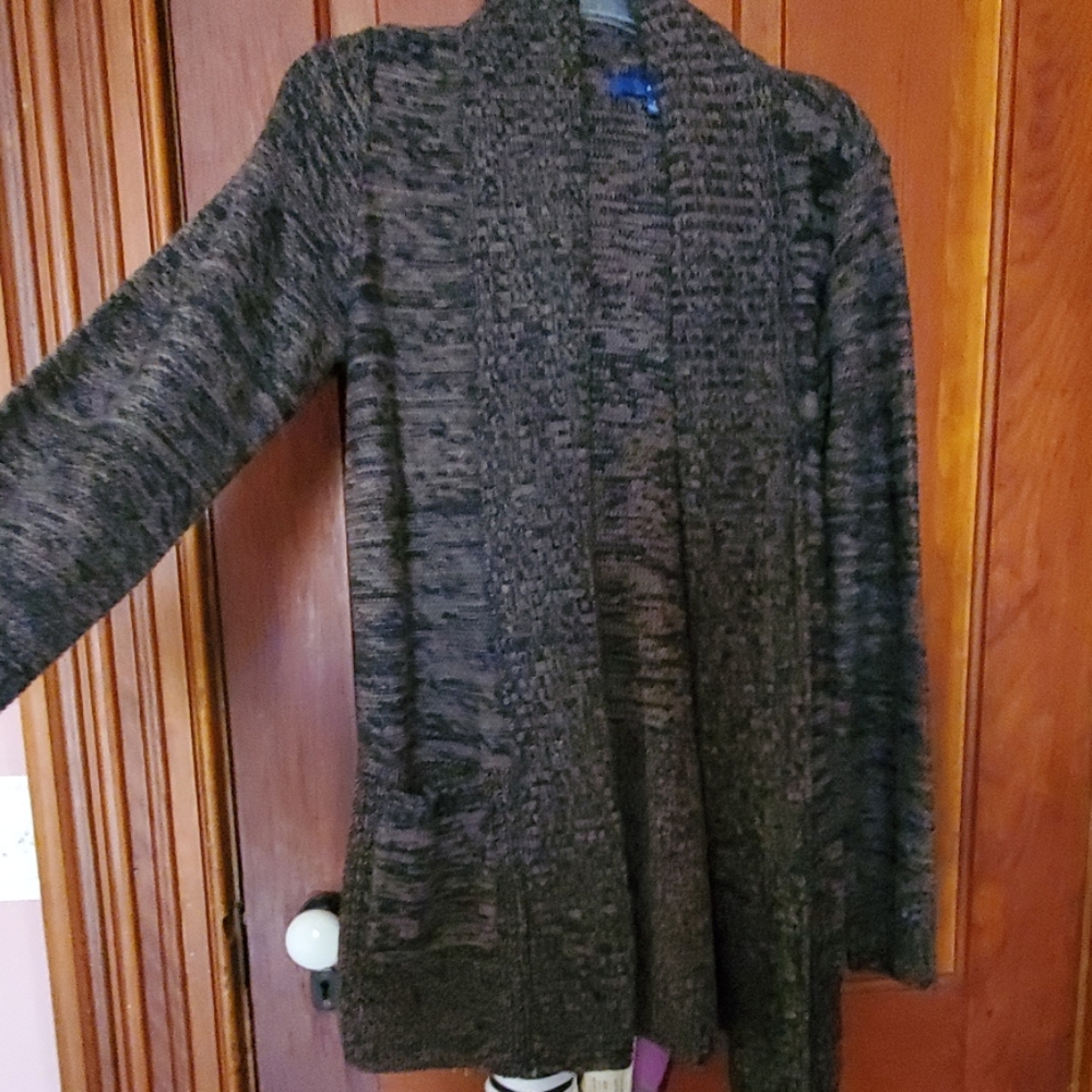Sweater - Picture 4 of 5